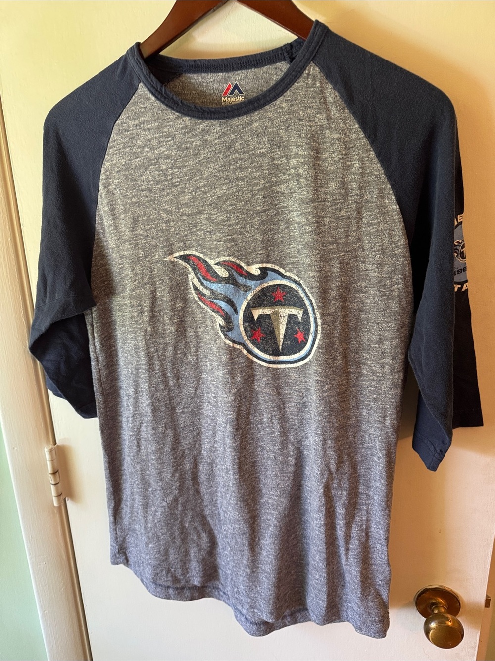 Majestic Gray and Navy Tennessee Titans Raglan Short Sleeve Tee